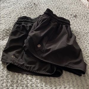 Lululemon Black Shorts (2)